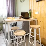 Fanta Flat France Suisse Apartment *