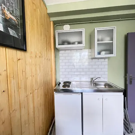 Fanta Flat France Suisse Apartment