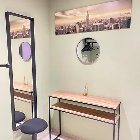 Fanta Flat France Suisse Apartment *