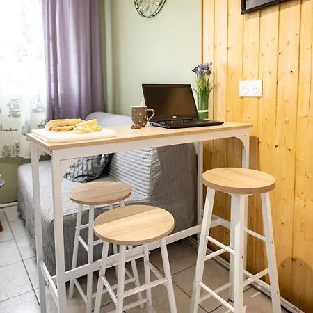 Fanta Flat France Suisse Apartment *